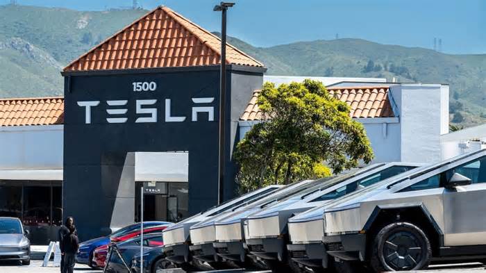 The Chinese EV Carmaker That Is Quietly Crushing Tesla