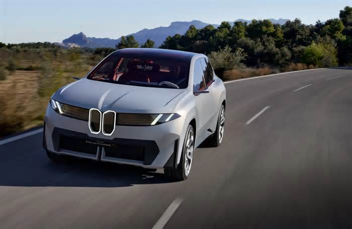 BMW Vision Neue Klasse X previews electric SUV due in 2025