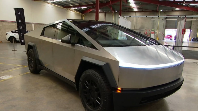 Only Tesla Cybertruck in Australia heading to SA car rally