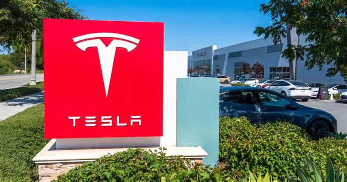 Tesla's robotaxi service is set to debut in Austin, Texas, on Sunday. Here's what to know.