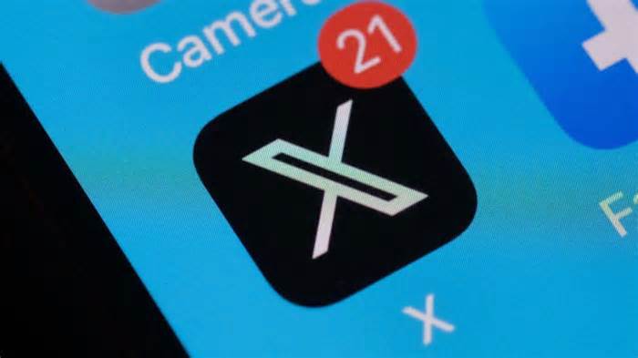 Elon Musk’s xAI burns through $1 billion a month as costs pile up