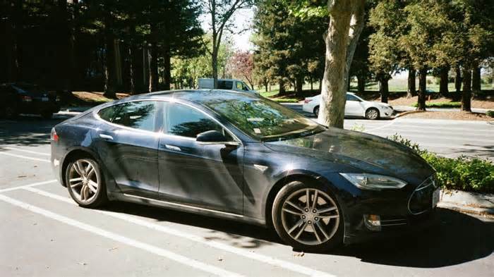 Tesla’s Autopilot Feature Found Partially Responsible for 2019 Death