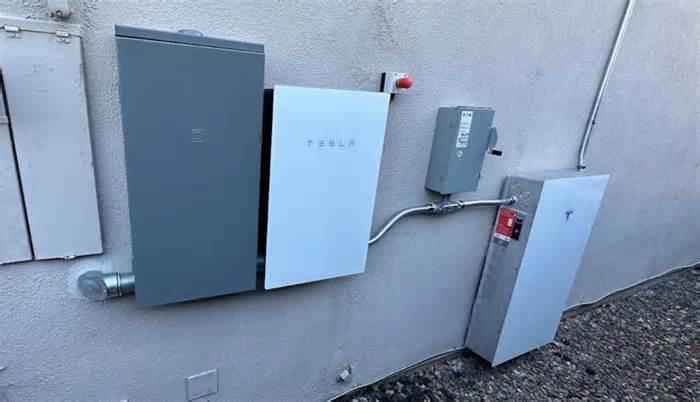 Tesla cars can now do vehicle-to-home (V2X) with this new Powerwall competitor