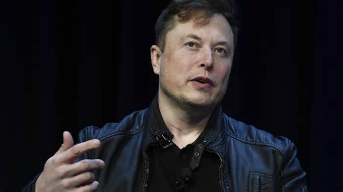 Musk’s threat to withdraw Dragon capsule would leave NASA with 1 option: Russia