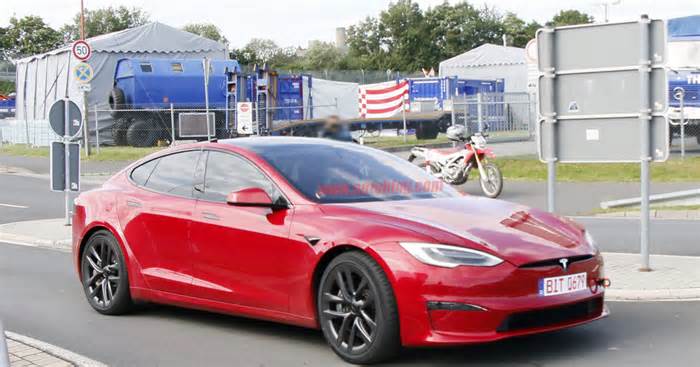 Tesla Ordered to Buy Back Model S Plaid After Brake Failure on Track