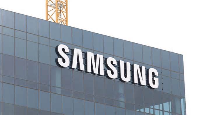 Musk announces Tesla deal for Taylor-made Samsung chips