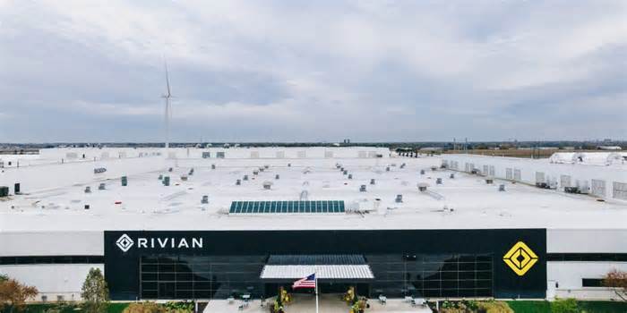 Rivian gets $827m incentives to expand Normal, Illinois factory for R2