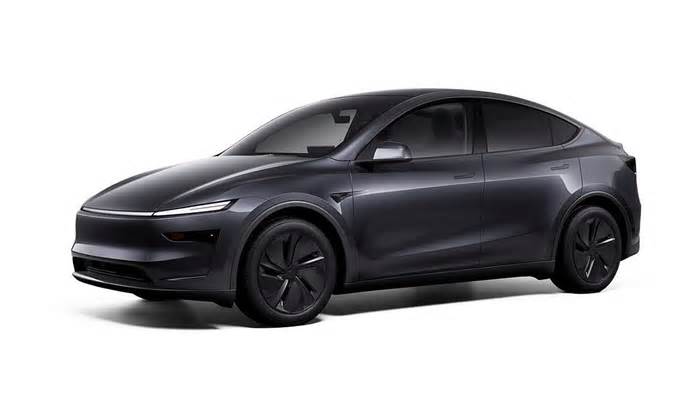 Tesla to Launch First India Showroom In Mumbai Next Month, Model Y to Lead Debut Lineup