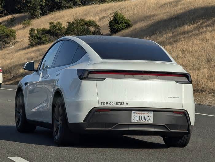 Tesla Listed As AV Operator in Austin, No Poop Emoji Returned From Its Media Inquiry Email