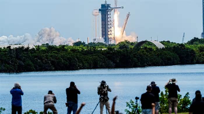 Launch recap: SpaceX rocket launches NASA Crew-11 from Kennedy Space Center in Florida