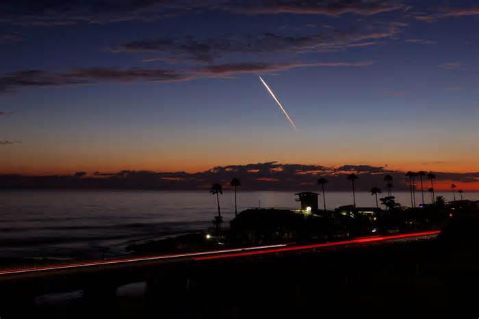 SpaceX rocket launch in California: What time does Falcon 9 lift off from Vandenberg?