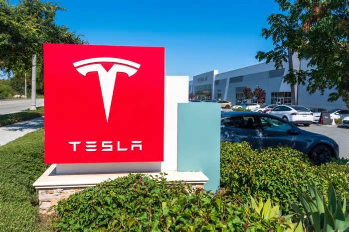 What analysts are saying about Tesla