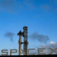SpaceX Starship explodes during routine test