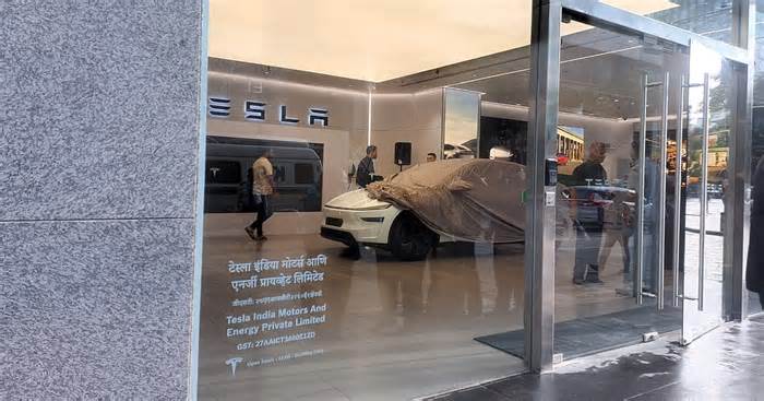 Tesla Mumbai Store Showcases Model Y 2025: Check Price, Specifications And Other Key Details
