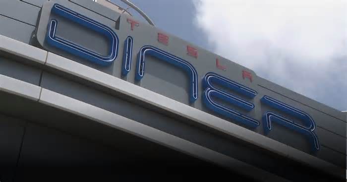 LA Tesla Diner and supercharger opens in Hollywood