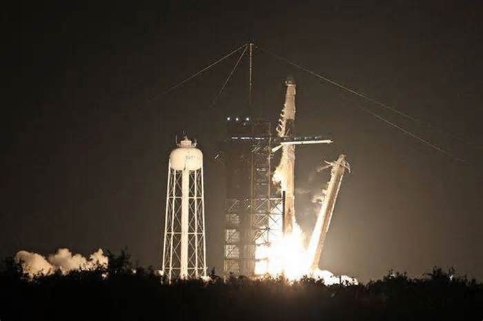 What is SpaceX’s Dragon spacecraft and why did Musk say he’d end it?