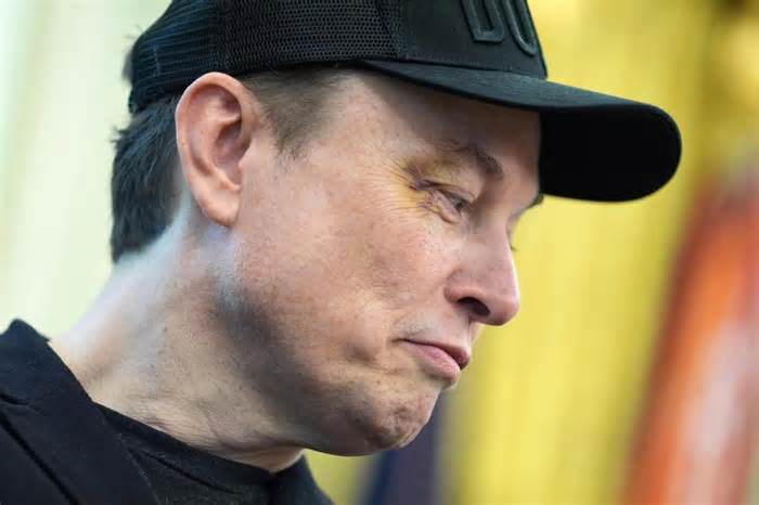 Tesla disbands Dojo supercomputer team in blow to AI effort