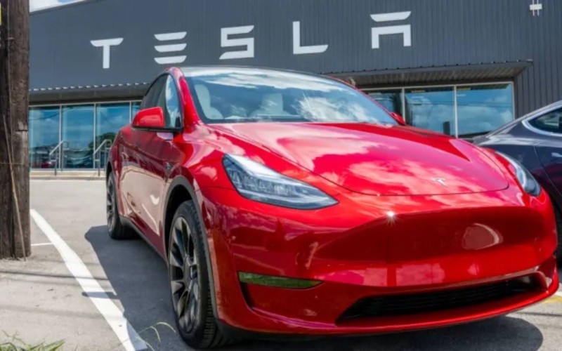 Why Rivian CEO Isn’t Worried About Tesla’s Cybertruck